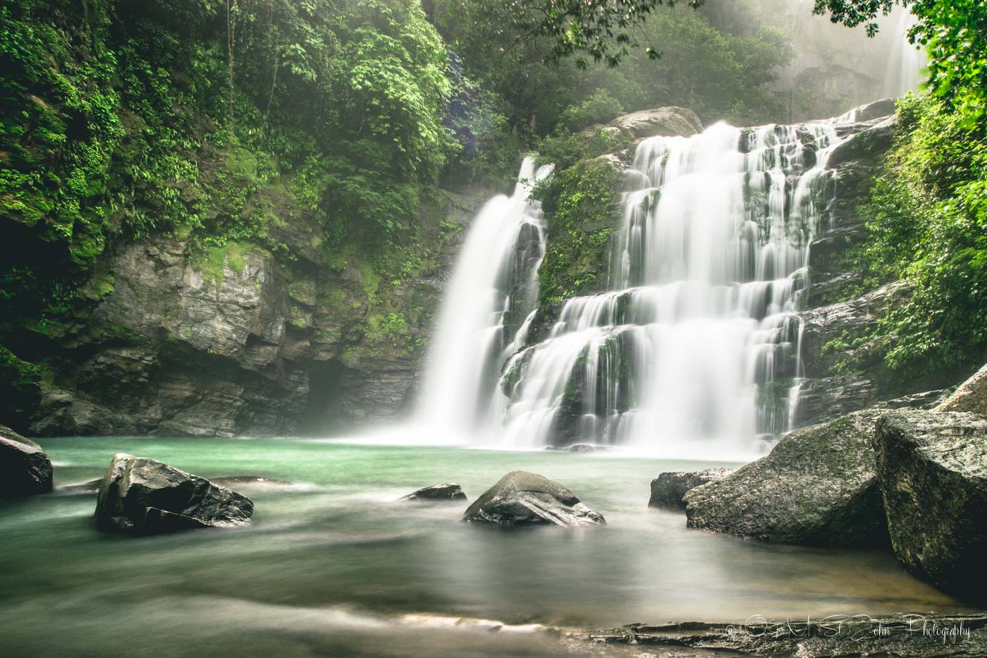 Nauyaca Waterfalls Hiking Tour